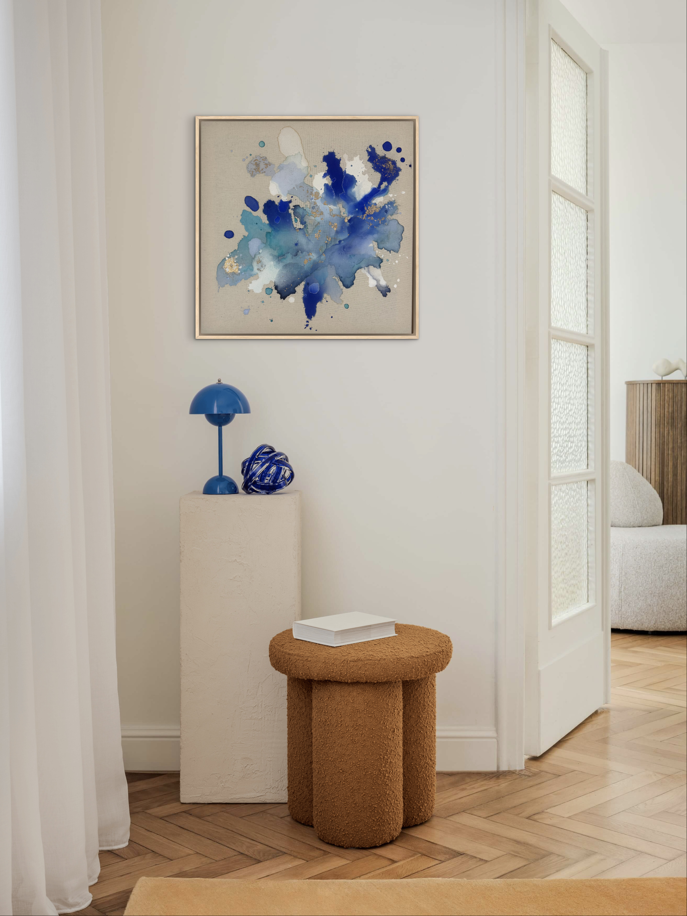 Seidenblume, 2025, Acryl und Gold auf roher Baumwollleinwand, Ansicht 2